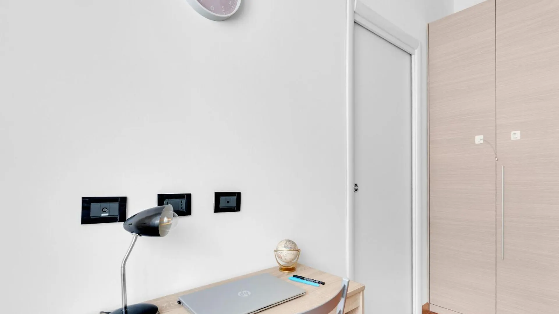 Simply Home Saronno Stazione-Centro-Milano-Varese-Como-Mxp