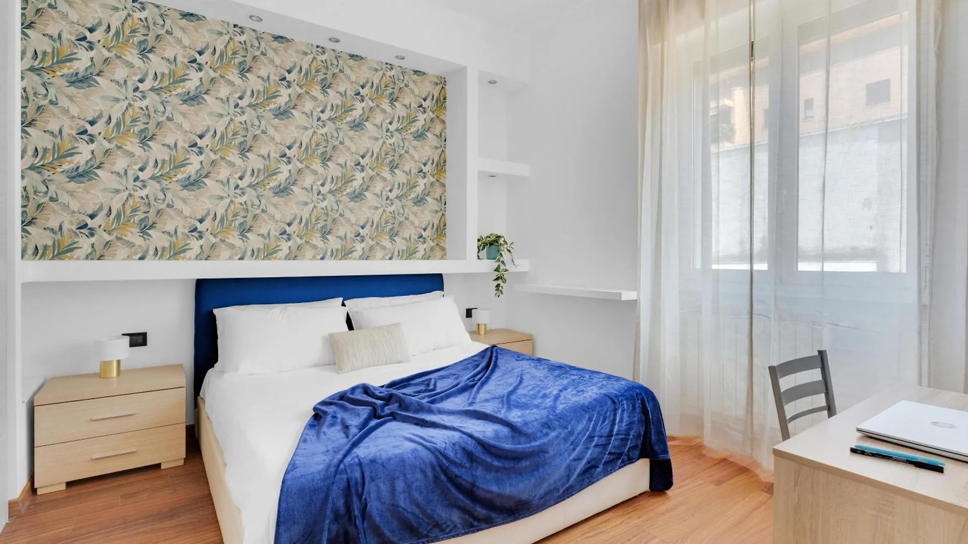 Simply Home Saronno Stazione-Centro-Milano-Varese-Como-Mxp 0*,  Ιταλία